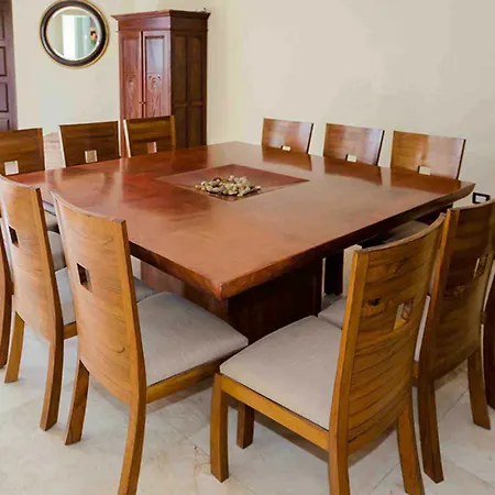 Hermosa Mayette Villa By Chezplaya